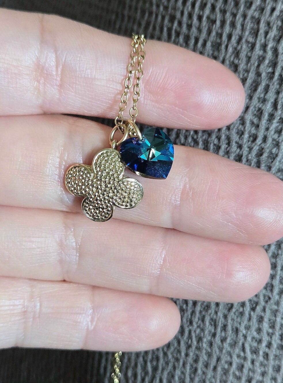 Deep Blue Swarovski Crystal💎 Heart💙 and Clover🍀 Charm Necklace - NWOT - Picture 15 of 16